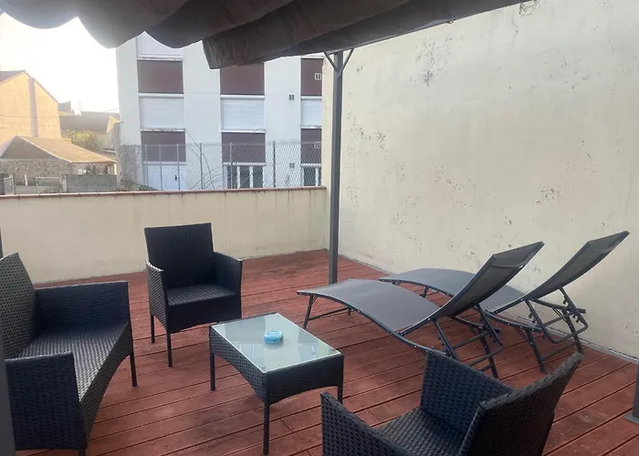 Studio Climatise Et Grande Terrasse Tarbes Centre